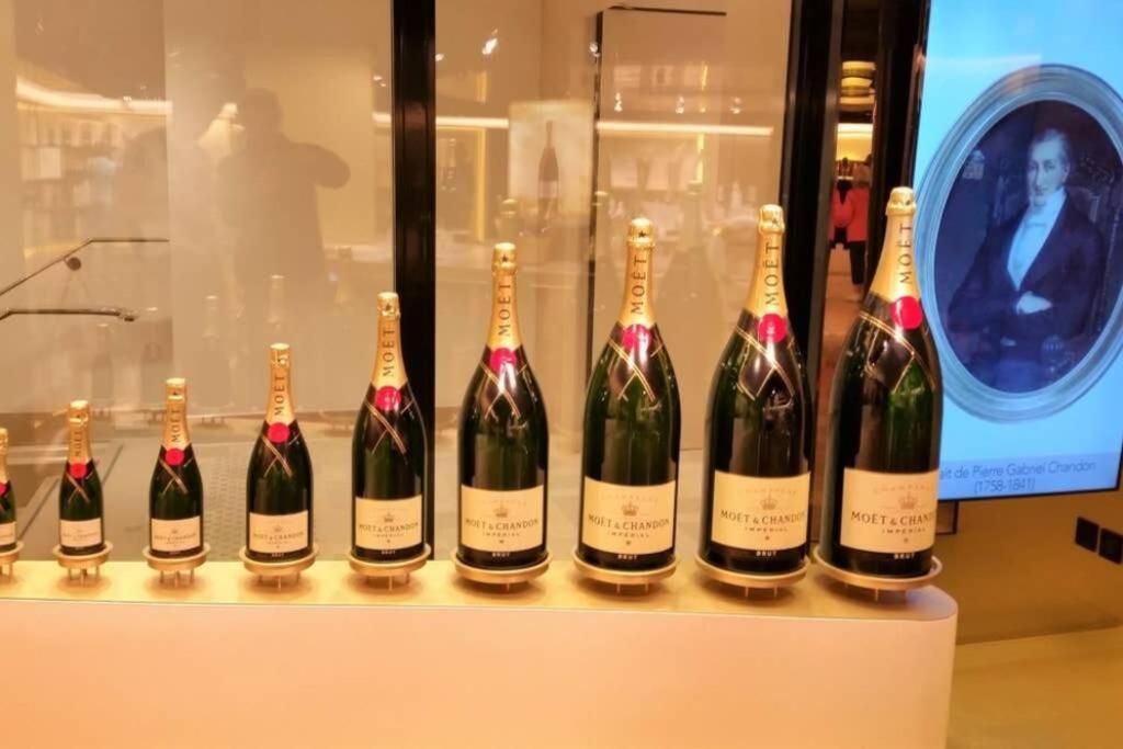LE FIGARO 2 SUITE PREMIUM  Épernay Extérieur photo