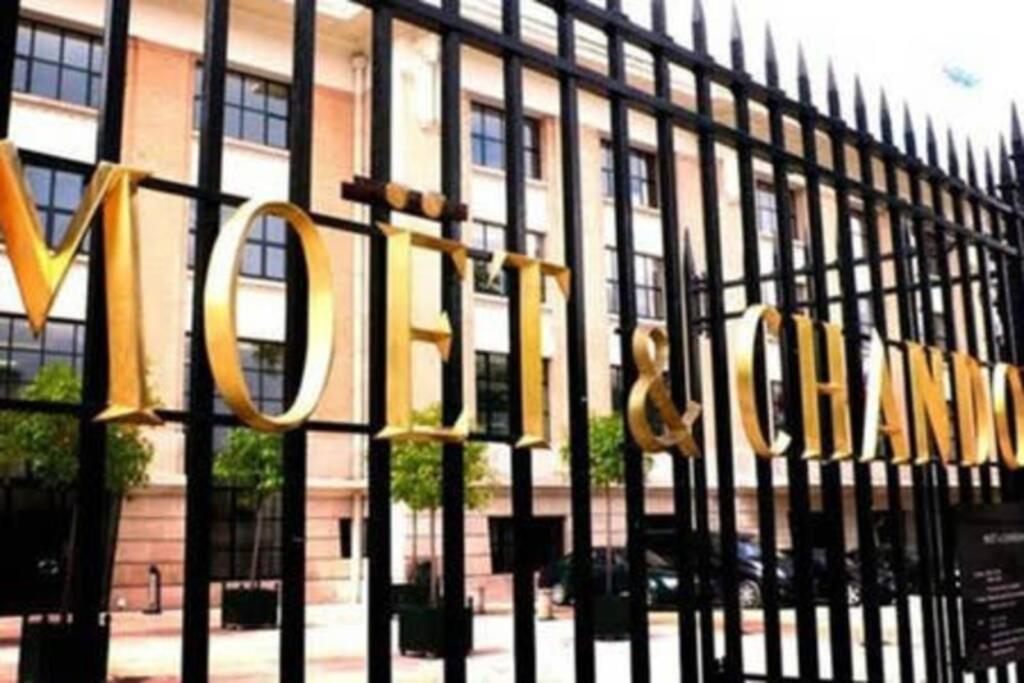 LE FIGARO 2 SUITE PREMIUM  Épernay Extérieur photo