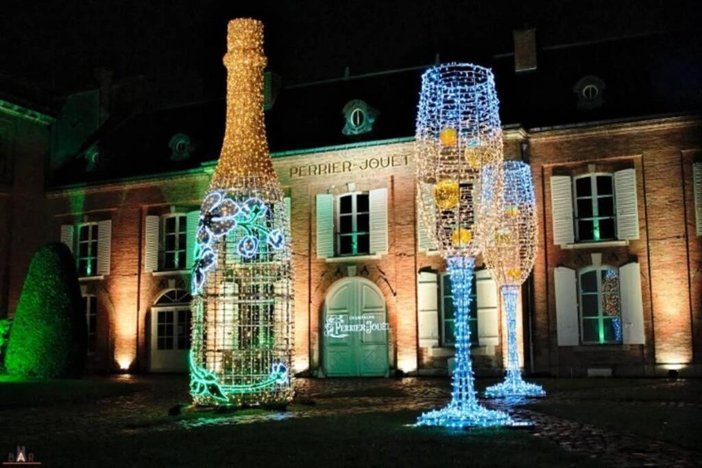 LE FIGARO 2 SUITE PREMIUM  Épernay Extérieur photo