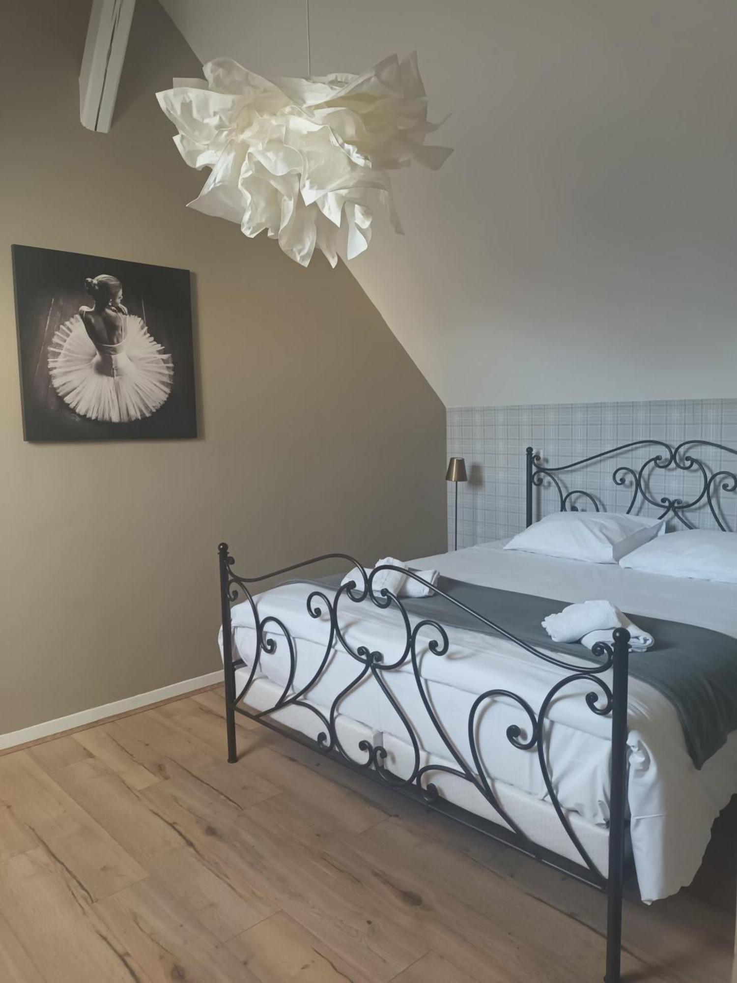LE FIGARO 2 SUITE PREMIUM  Épernay Extérieur photo